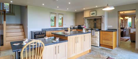 냉장고, 식기 세척기, 전기 주전자, 토스터