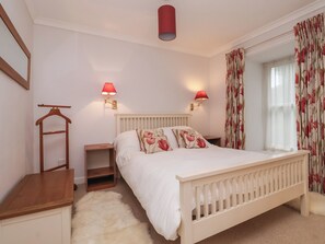 2 bedrooms, individually decorated, individually furnished, free WiFi - New Tower House- 10 Pear Tree Court (York)