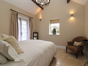 2 bedrooms, individually decorated, individually furnished, free WiFi - The Bothy (Knaresborough)