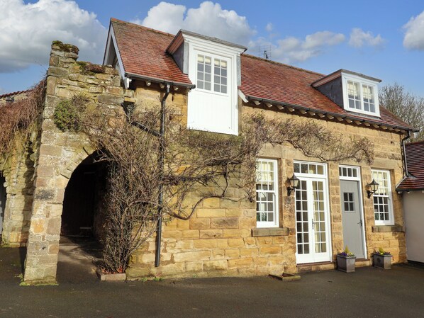 Exterior - The Bothy (Knaresborough)