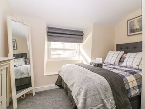 1 quarto, individualmente decorados, individualmente mobiliados