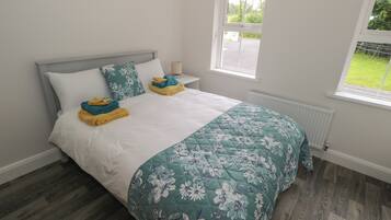 4 bedrooms, individually decorated, individually furnished, free WiFi