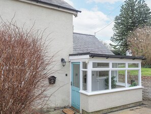 Exterior - Islwyn (Llandudno Junction)