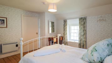 2 habitaciones, decoración personalizada y muebles diferentes