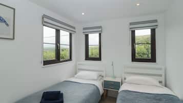 4 phòng ngủ, trang trí khác biệt