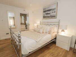 4 多间卧室、特色装修、特色家居、免费 WiFi