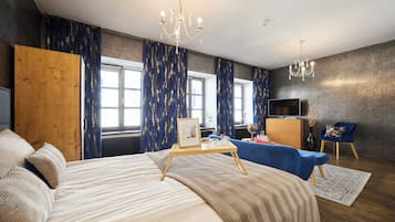 Deluxe Apartment, City View | 1 bedroom, blackout drapes, iron/ironing board, free WiFi