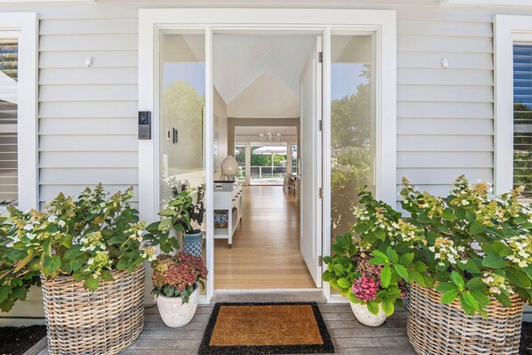 Terrace/patio - Portsea Resort: 5 BR, 4 BA House in Portsea, Sleeps 10 (Portsea)