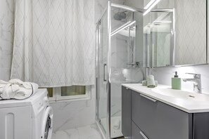 Bathroom - Charming 1BR in Saint-Germain Sleeps 4 (Paris)