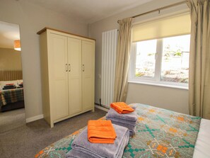 3 Schlafzimmer, individuell dekoriert, individuell eingerichtet