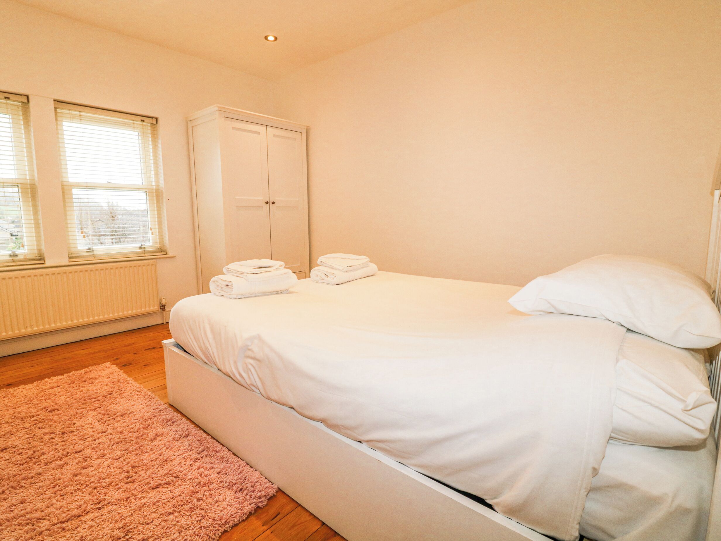 2 多间卧室、特色装修、特色家居、免费 WiFi