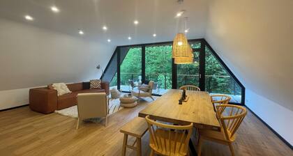 Haus28 - Modern A-Frame in the forest