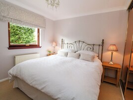 2 habitaciones, decoración personalizada y muebles diferentes 