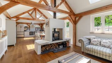 ์ฝํฐ์ง | ๊ฑฐ์ค ๊ณต๊ฐ