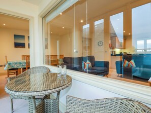 Interior - Blue Horizon (Port Isaac)