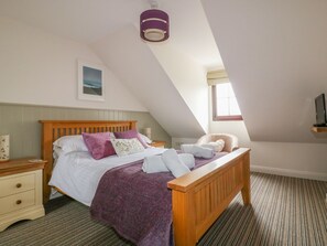 3 bedrooms, individually decorated, individually furnished, free WiFi