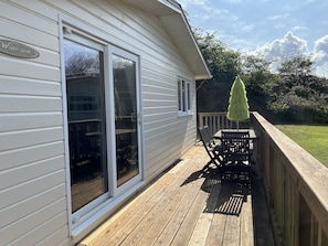 Cottage | Outdoor dining