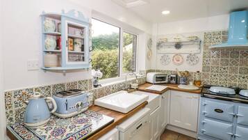 Fridge, dishwasher, electric kettle, toaster