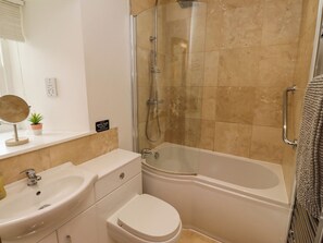 Cottage | Bathroom | Shower