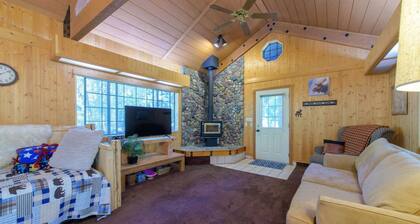 Glen Lake Cabin in the Woods