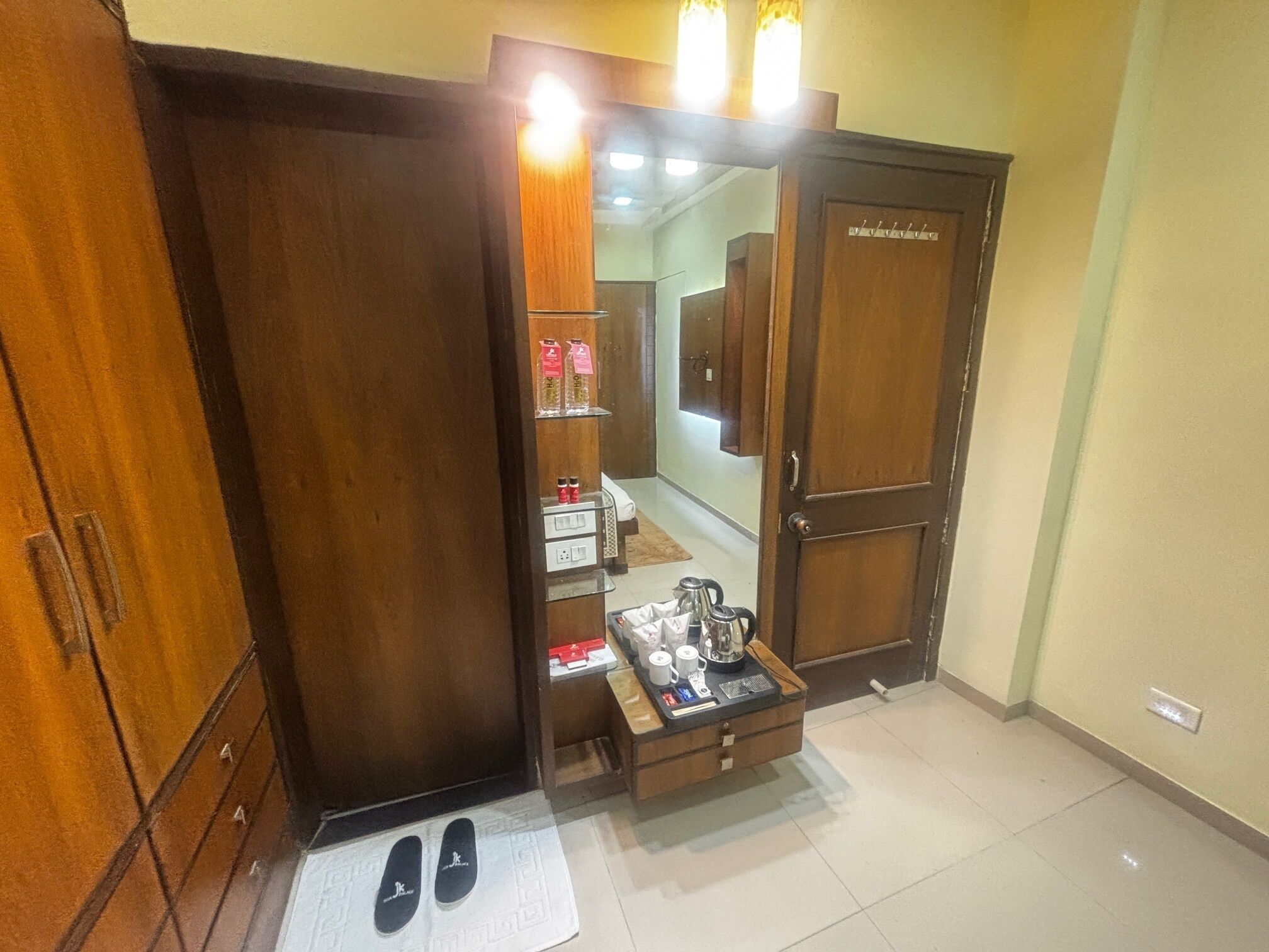 Foto - Hotel Thakur Galaxy, Sadar Market