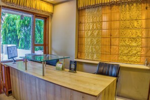 Reception - Hotel Thakur Galaxy, Sadar Market (Nagpur)