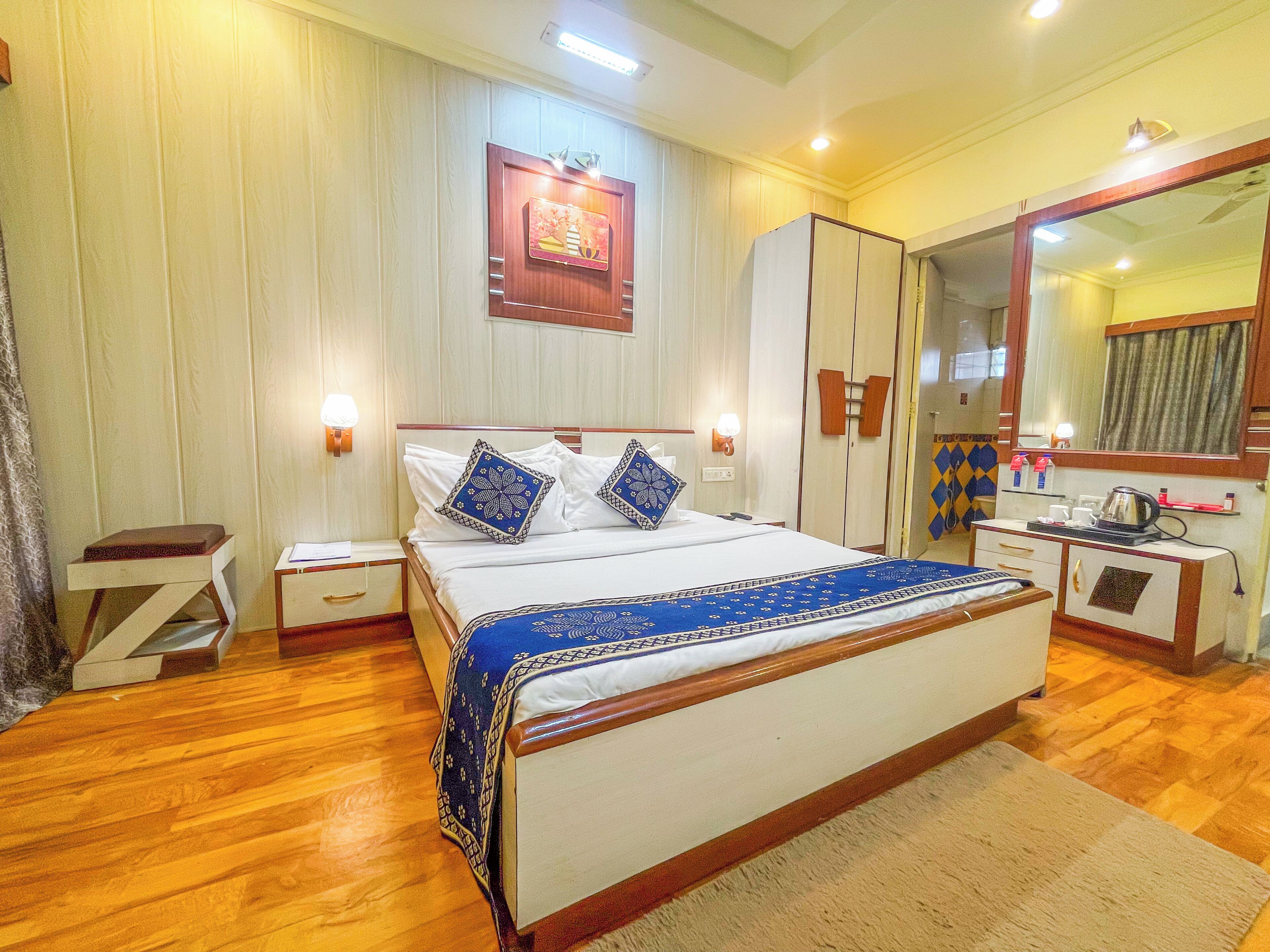 ห้องดีลักซ์ดับเบิลหรือทวิน, วิวอ่าว | โต๊ะทำงาน, พื้นที่ทำงานแบบใช้แล็ปท็อป, ผ้าม่านกันแสง, ห้องเก็บเสียง