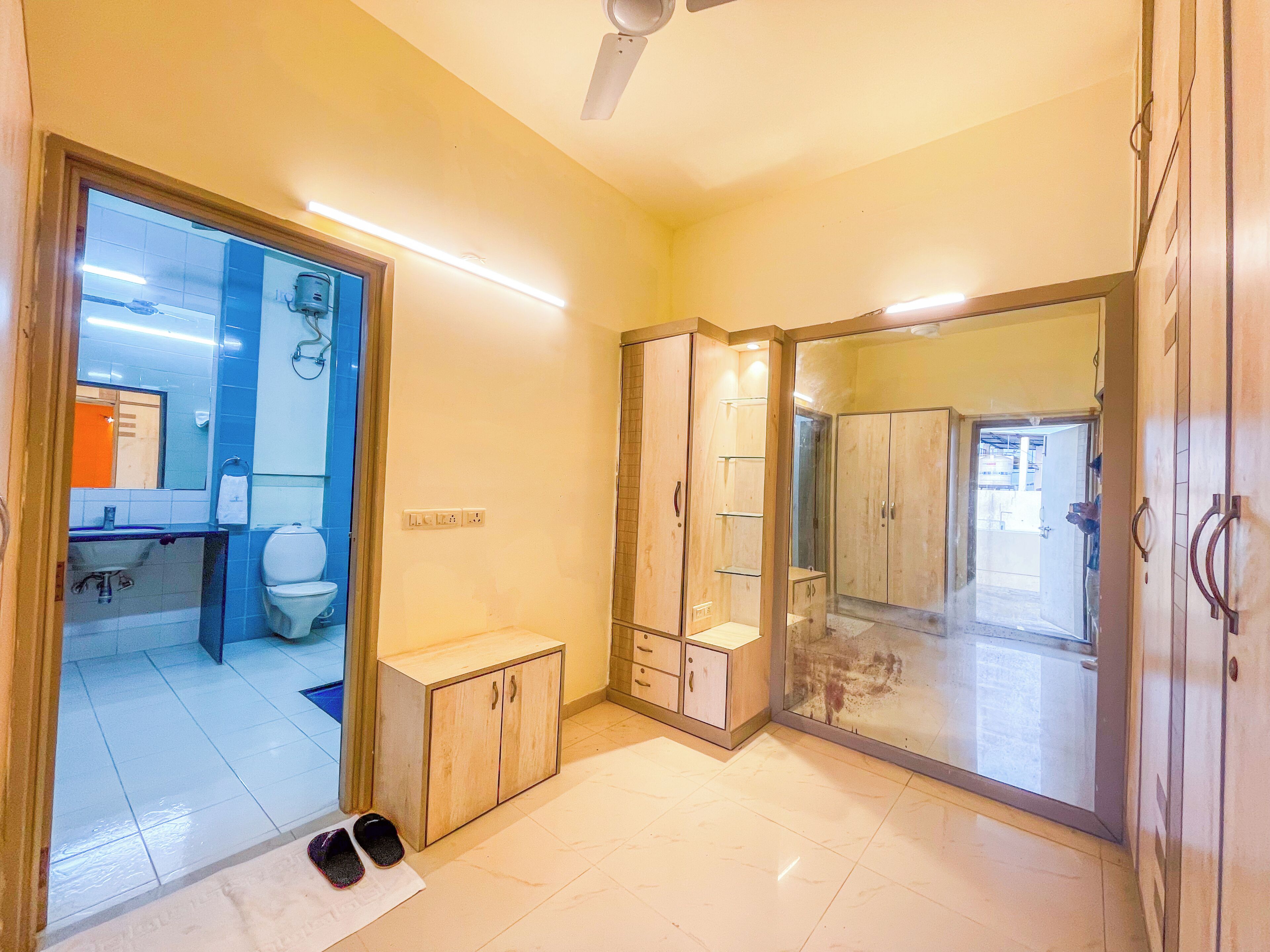 ห้องซูพีเรียดับเบิล | โต๊ะทำงาน, พื้นที่ทำงานแบบใช้แล็ปท็อป, ผ้าม่านกันแสง, ห้องเก็บเสียง