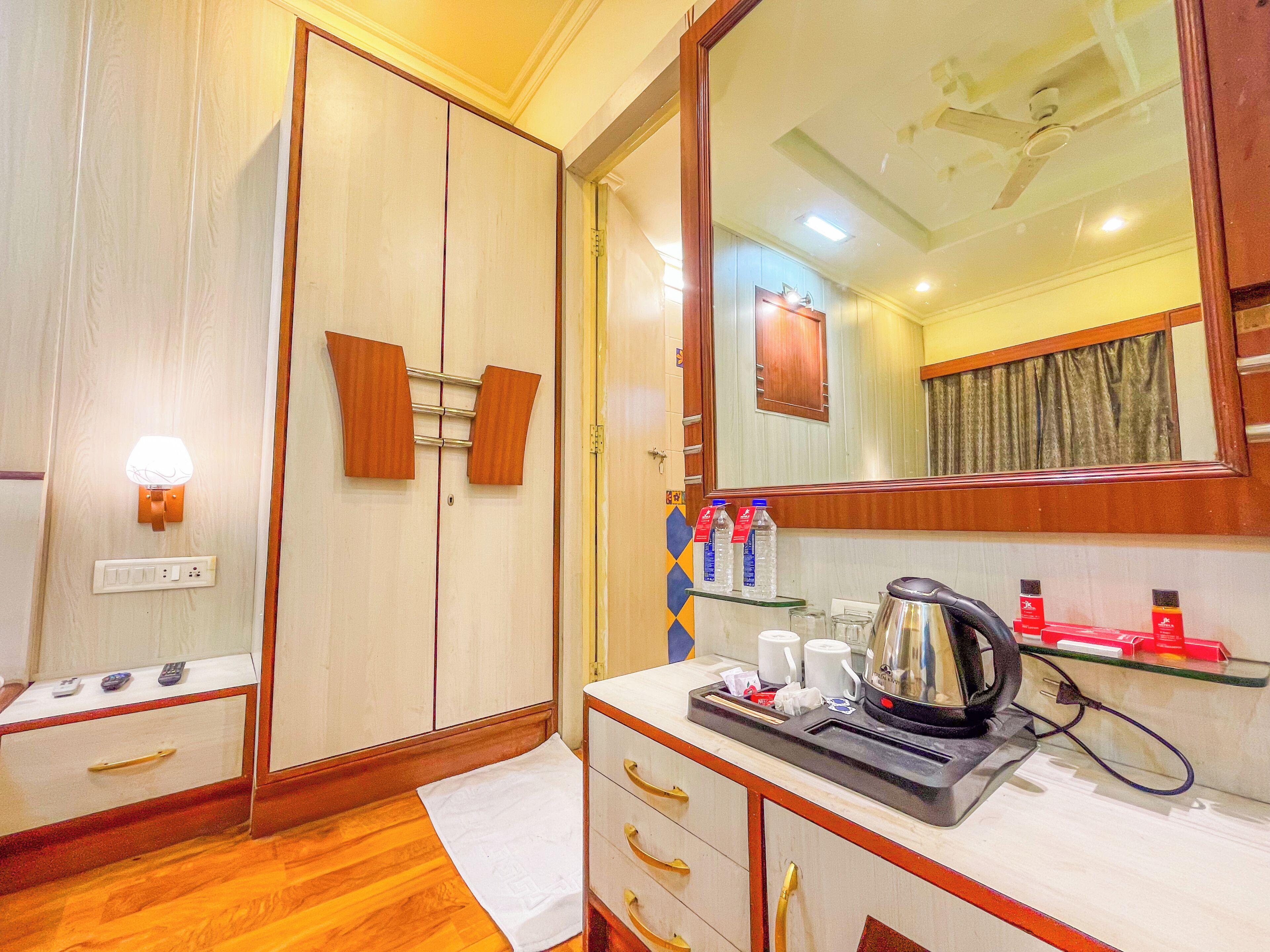 ห้องดีลักซ์ดับเบิลหรือทวิน, วิวอ่าว | ห้องน้ำ | รองเท้าสวมภายในห้อง, สบู่, ยาสระผม, กระดาษชำระ