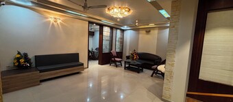 Hotel Thakur Galaxy, Sadar Market