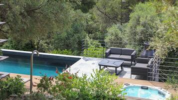 Piscine extérieure, piscine chauffée