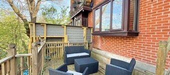Stunning 4- BR Townhouse for 8
