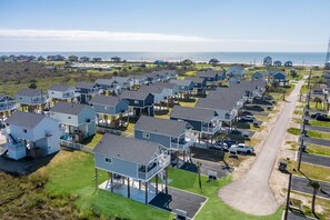 House, 2 Bedrooms | Exterior