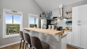 Rumah, 2 kamar tidur | Dapur pribadi | Lemari es dan mesin pembuat kopi/teh