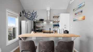 Rumah, 2 kamar tidur | Dapur pribadi | Lemari es dan mesin pembuat kopi/teh