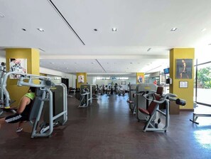 Fitness facility - StayShort - Peaceful 2 Bedroom with Beautiful Full Palm Waters Views (Palm Jumeirah)