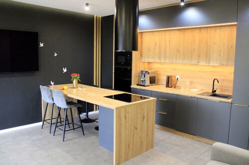 Cozy 2-bedroom apartment in pleasant Ełk with WiFi