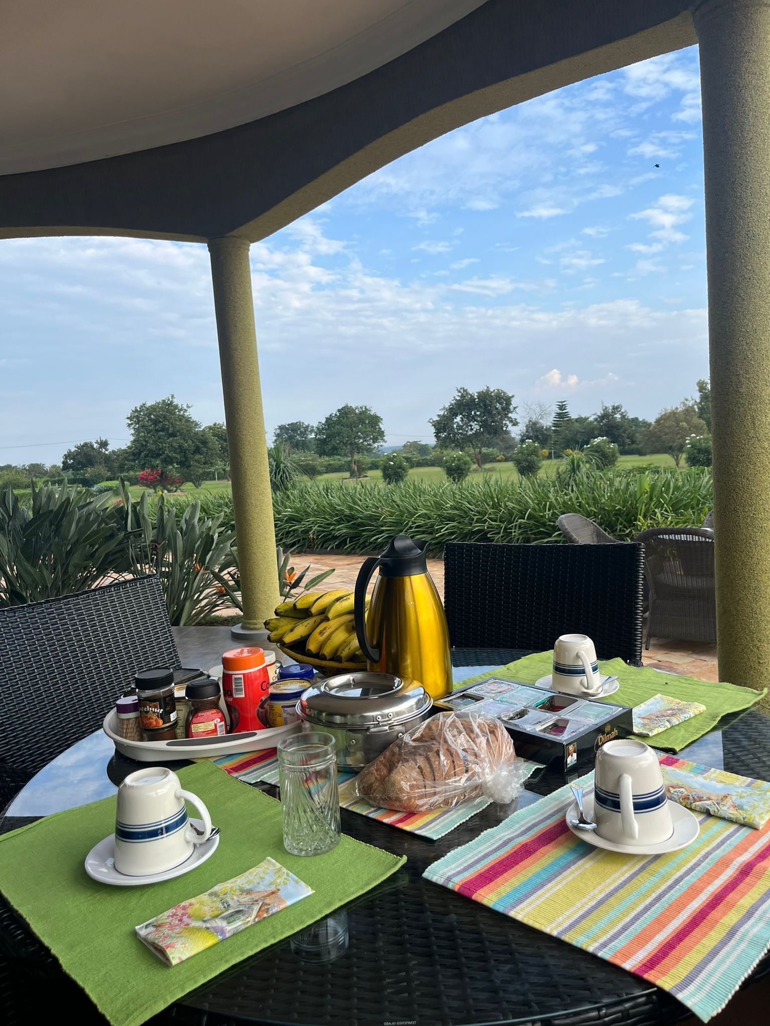 تناول الطعام بالخارج