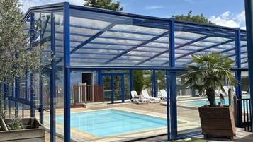 Piscine couverte, piscine chauffée