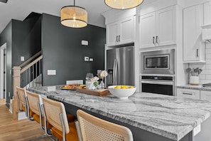 Fridge, microwave, oven, stovetop - NEW 6BR 4BA w/ Golf Sim Hot Tub Sauna Game Room (Pinehurst)