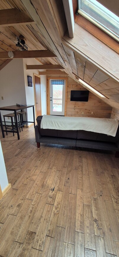 Cozy studio with spectacular views of Bunker's Harbor in Birch Harbor!