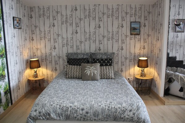 1 bedroom, WiFi, bed sheets