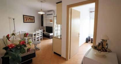 Tirent Apartment-Beachfront Studio at Shkembi i Kavajes