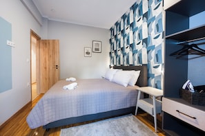 3 habitaciones, tabla de planchar con plancha, wifi y ropa de cama 
