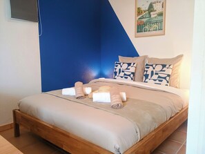 1 chambre, lit parapluie, Wi-Fi gratuit, draps fournis