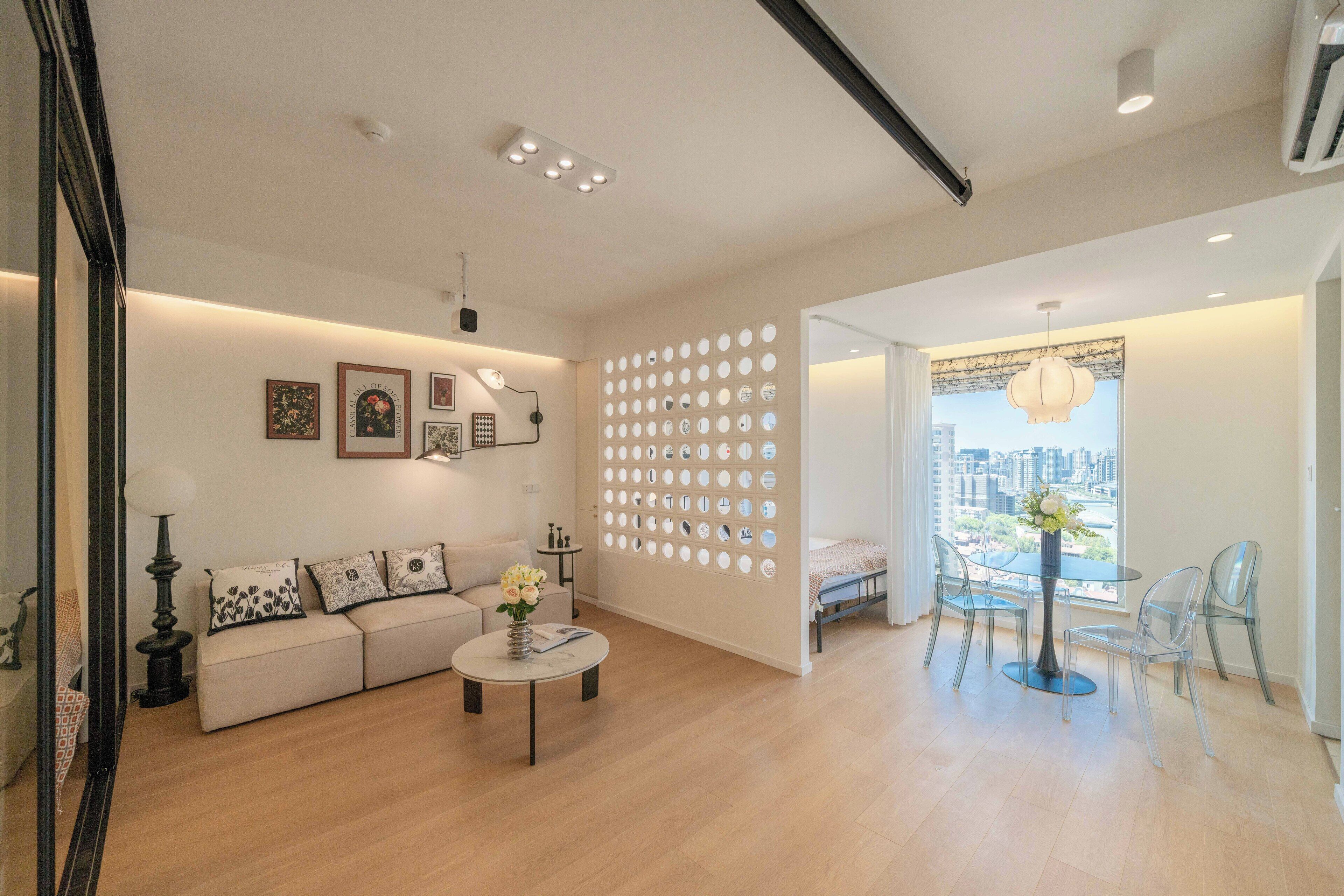 City Apartment | Interior