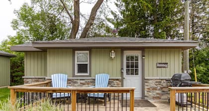 Westlake Couple`s Cottage