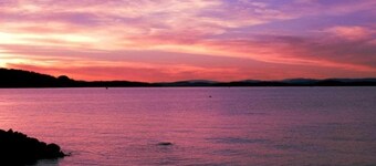 Lake Winnipesaukee Kona Carriage House Retreat