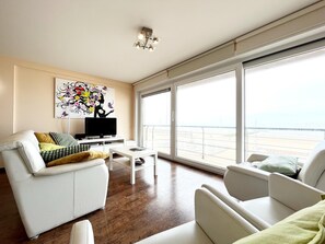 Apartment | Living area - Apartment in Wenduine With Stunning Sea Views (De Haan)