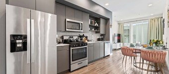 Serenity 2BD Haven in HollywoodFree Parking & Pool